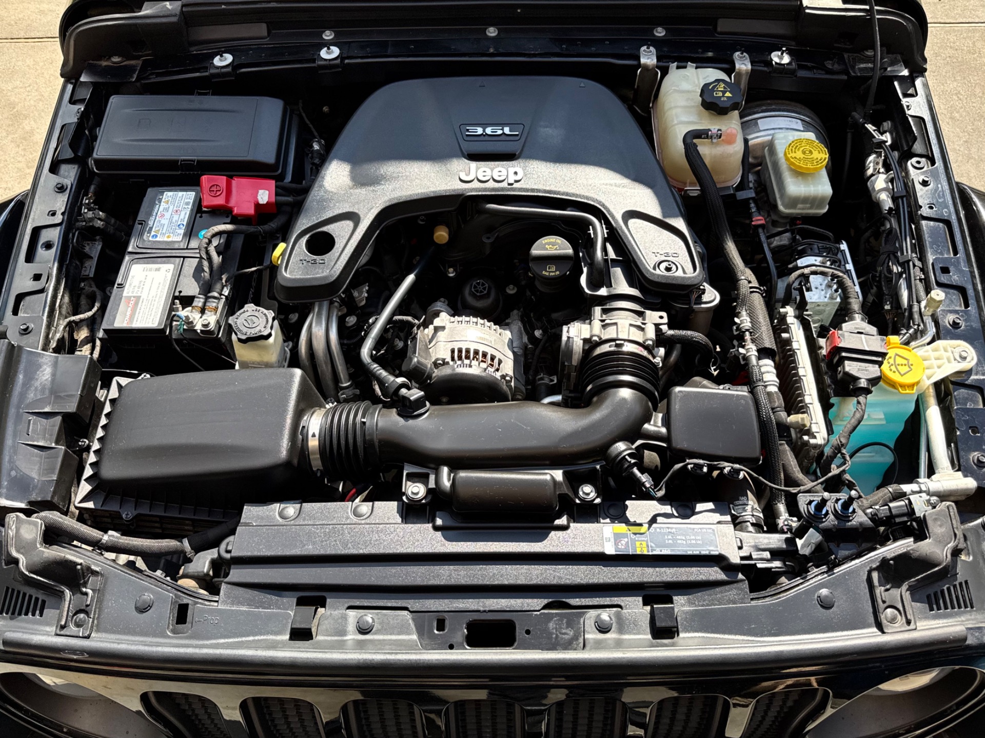 View vehicle photo 3