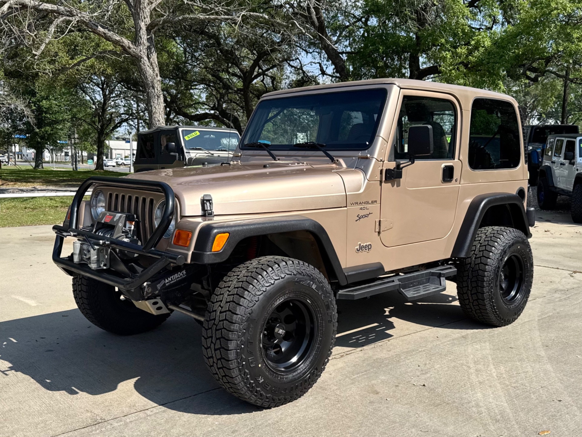 View vehicle photo 5