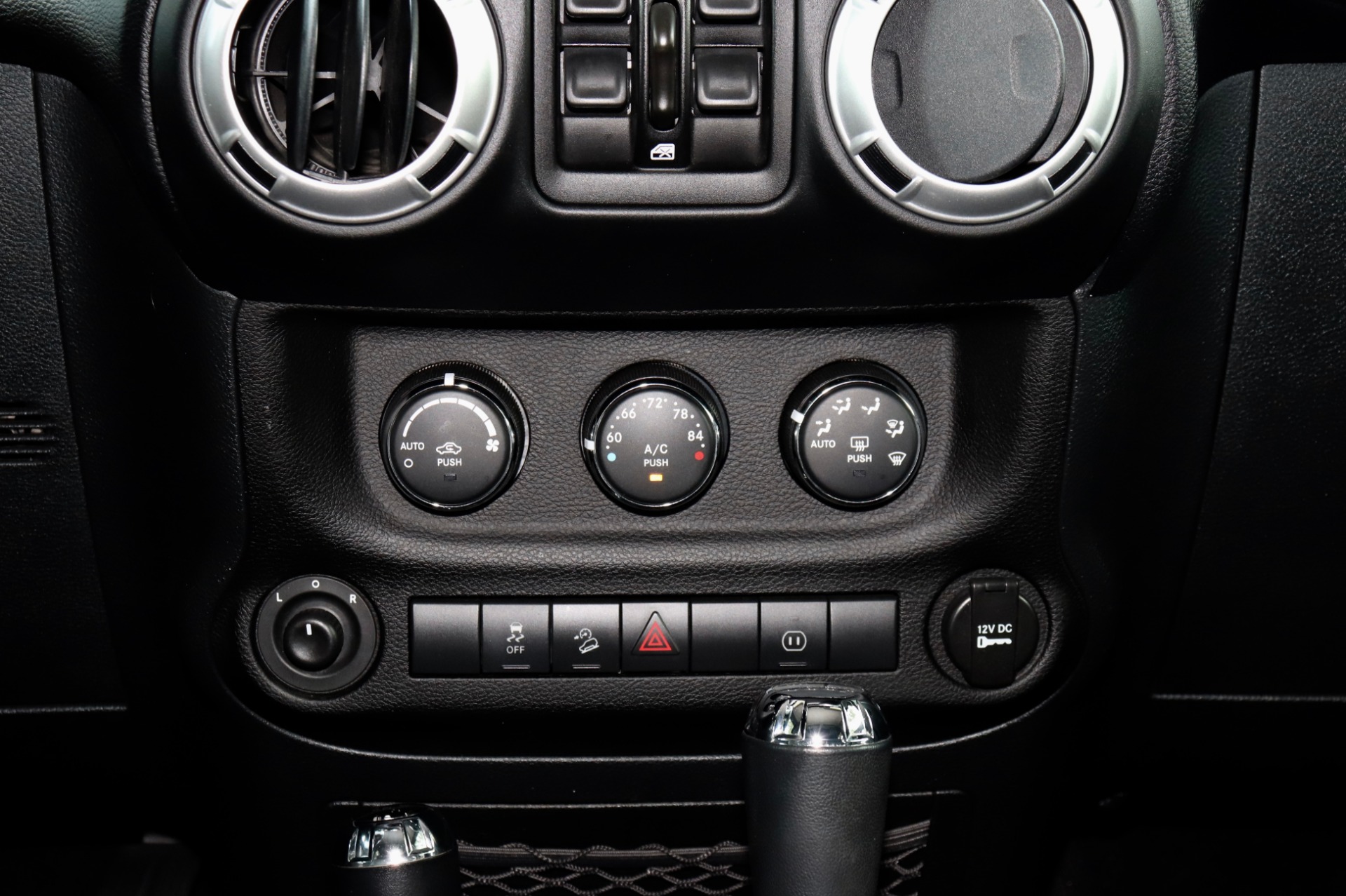 Used-2011-Jeep-Wrangler-Unlimited-4WD-4dr-Sahara