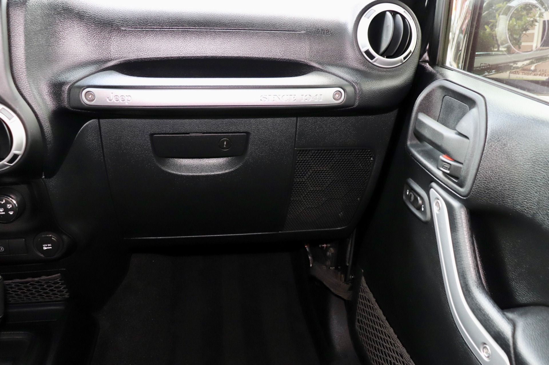 Used-2011-Jeep-Wrangler-Unlimited-4WD-4dr-Sahara