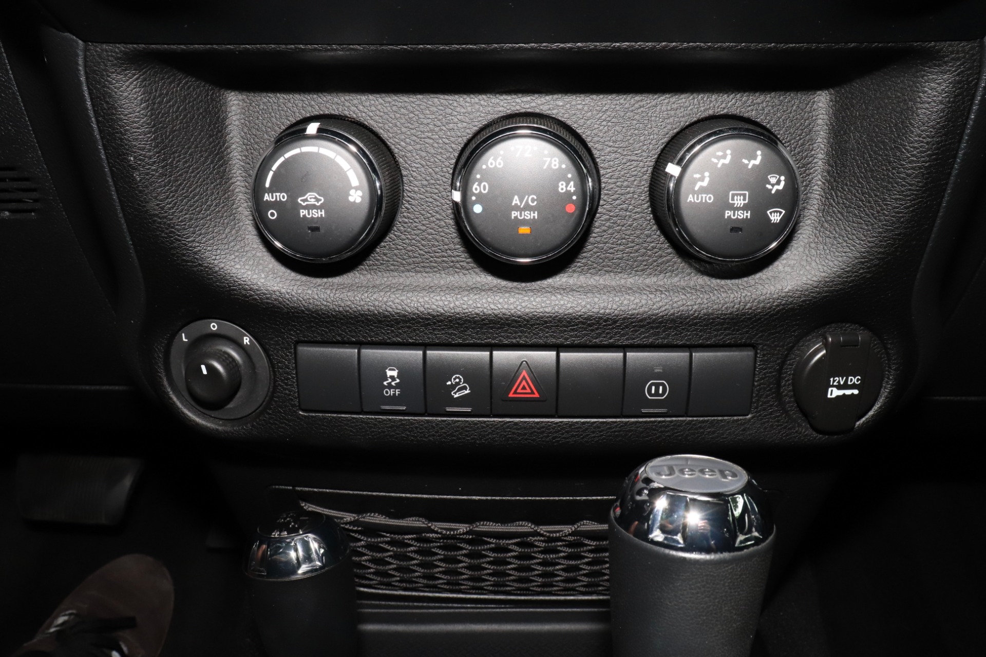 Used-2011-Jeep-Wrangler-Unlimited-4WD-4dr-Sahara