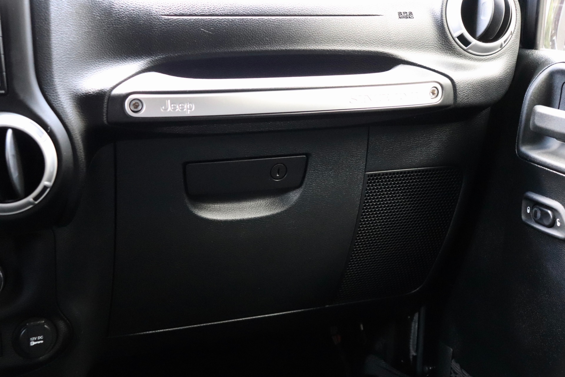 Used-2011-Jeep-Wrangler-Unlimited-4WD-4dr-Sahara