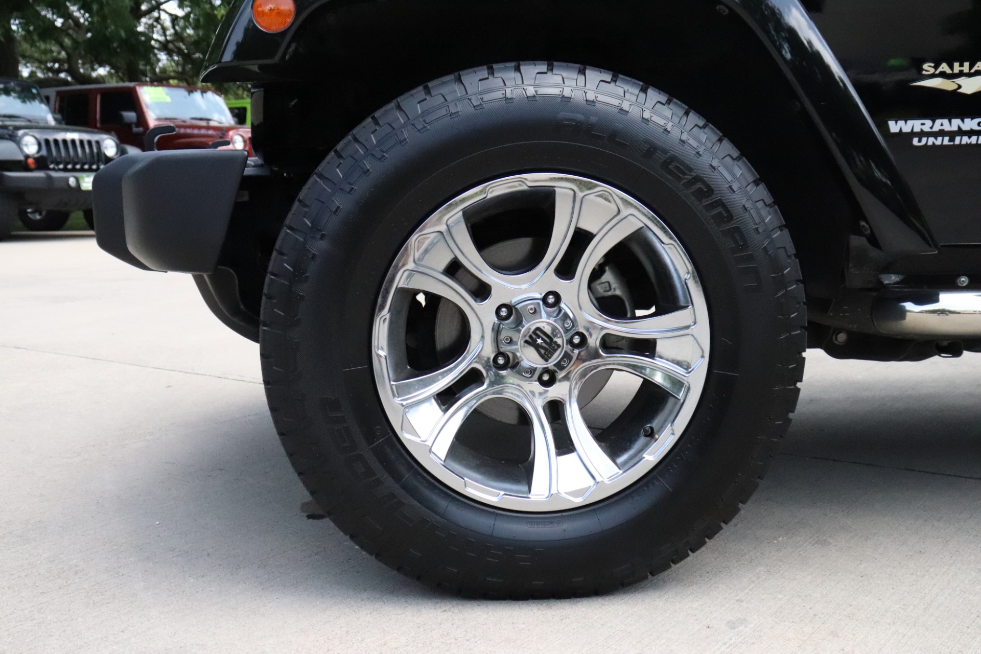Used-2011-Jeep-Wrangler-Unlimited-4WD-4dr-Sahara