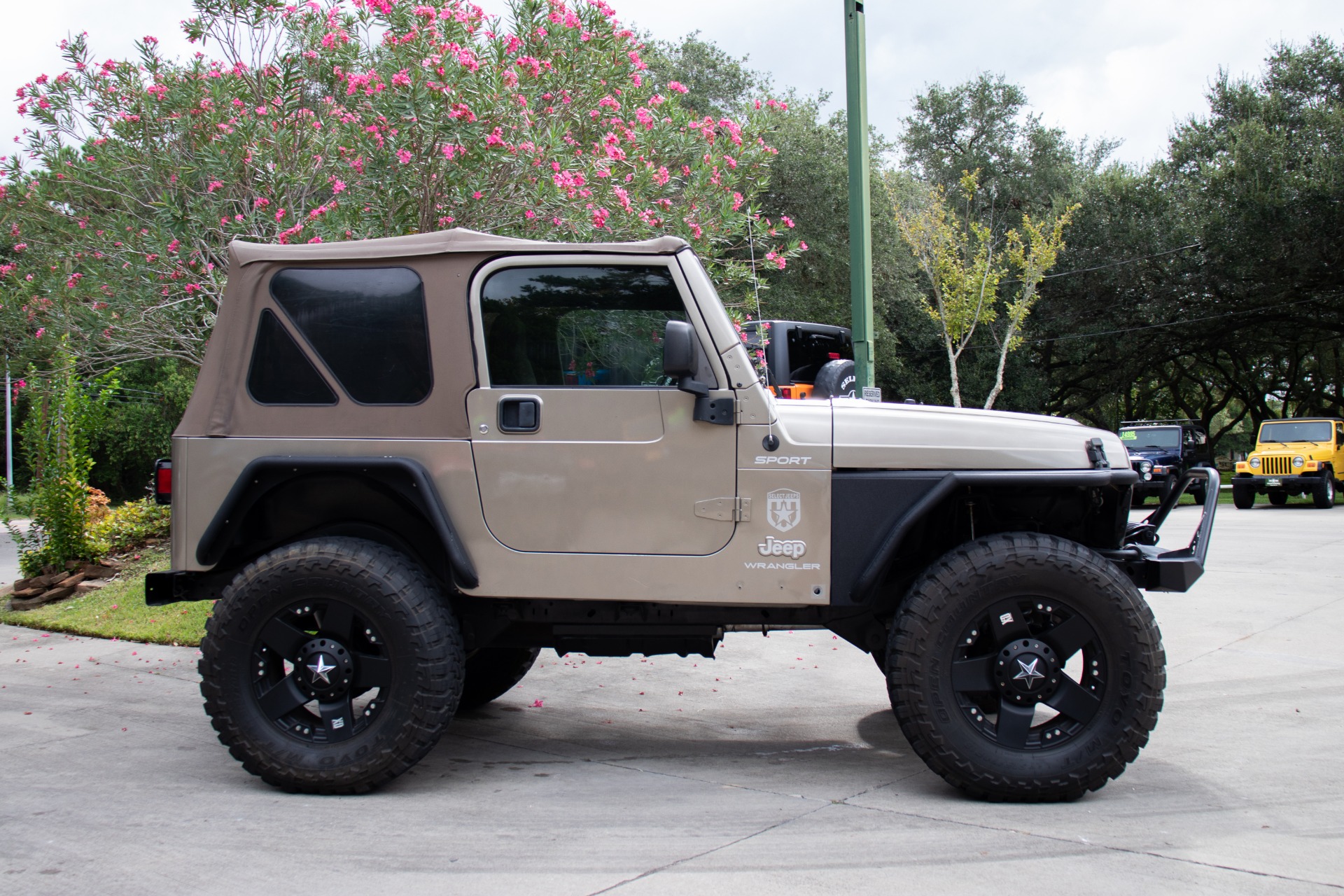 Used-2004-Jeep-Wrangler-2dr-Sport