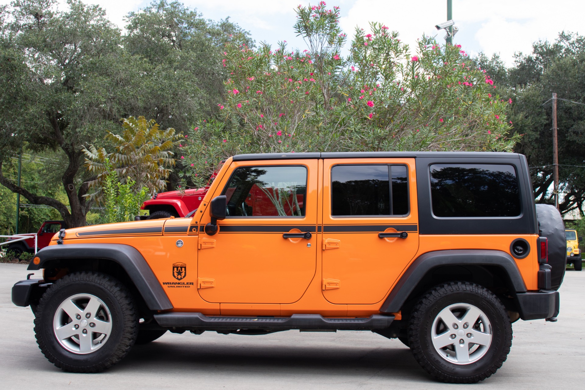 Used-2012-Jeep-Wrangler-Unlimited-4WD-4dr-Sport