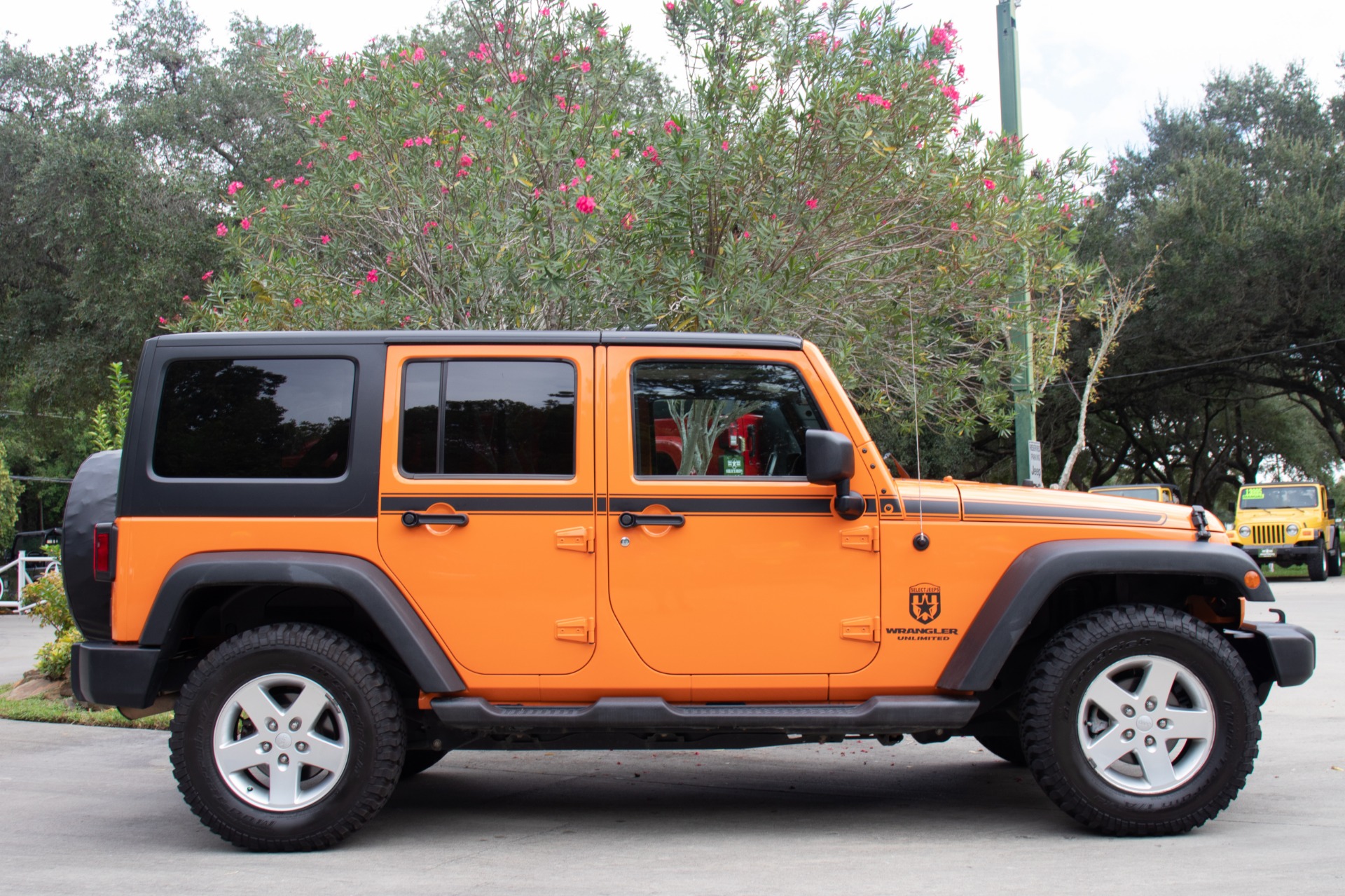 Used-2012-Jeep-Wrangler-Unlimited-4WD-4dr-Sport