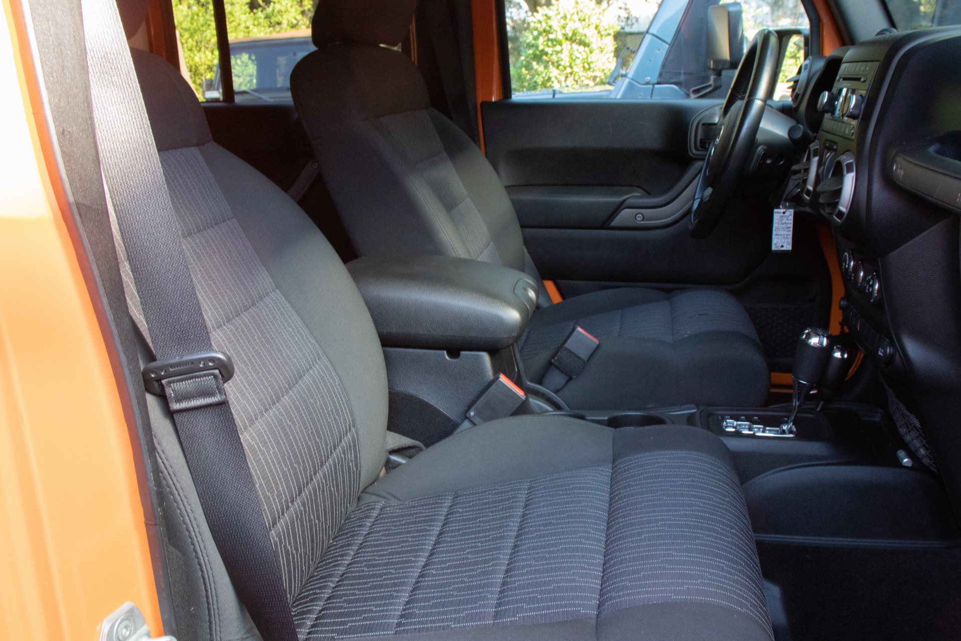 Used-2012-Jeep-Wrangler-Unlimited-4WD-4dr-Sport