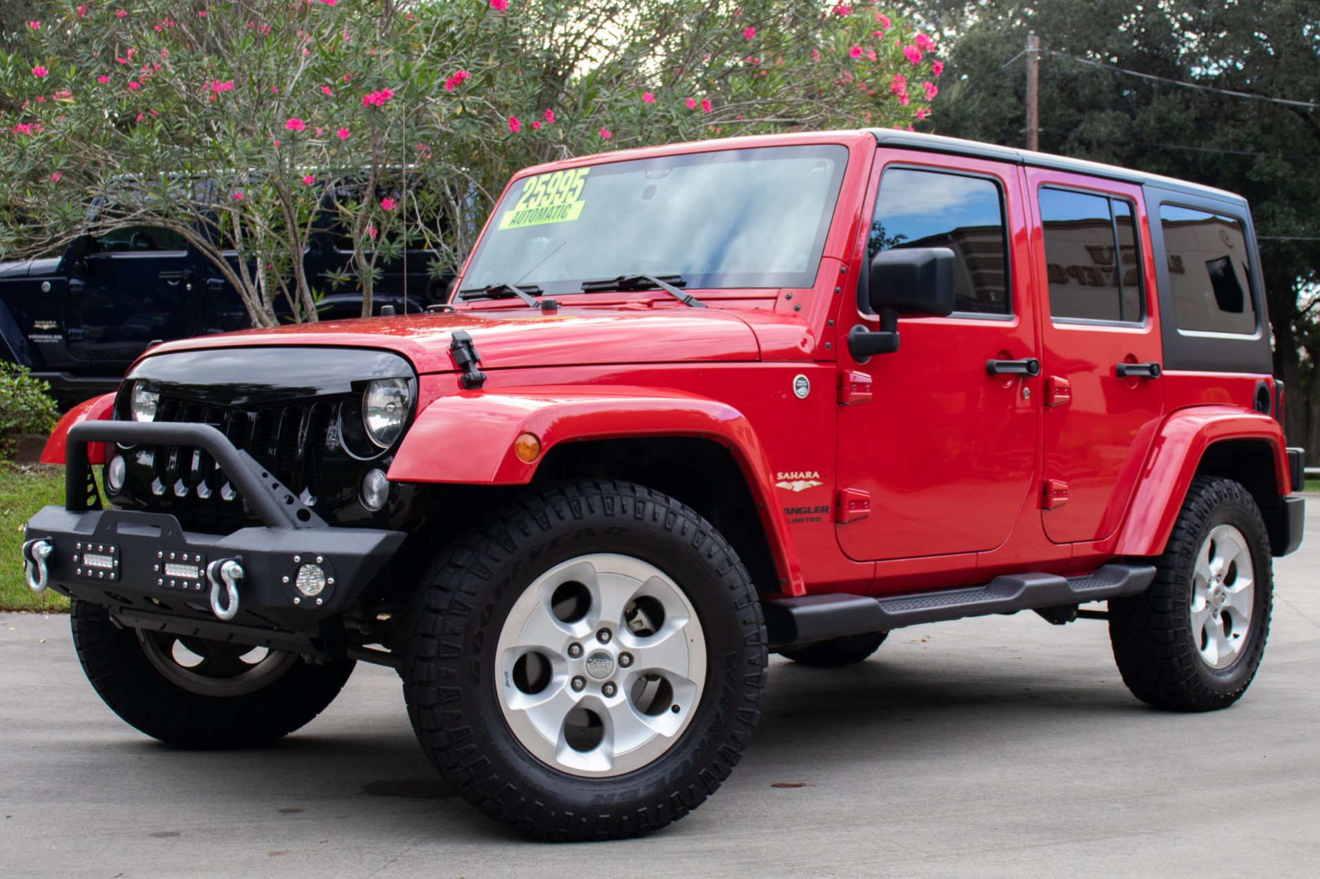 Used-2014-Jeep-Wrangler-Unlimited-Sahara-4WD-4dr-Unlimited-Sahara