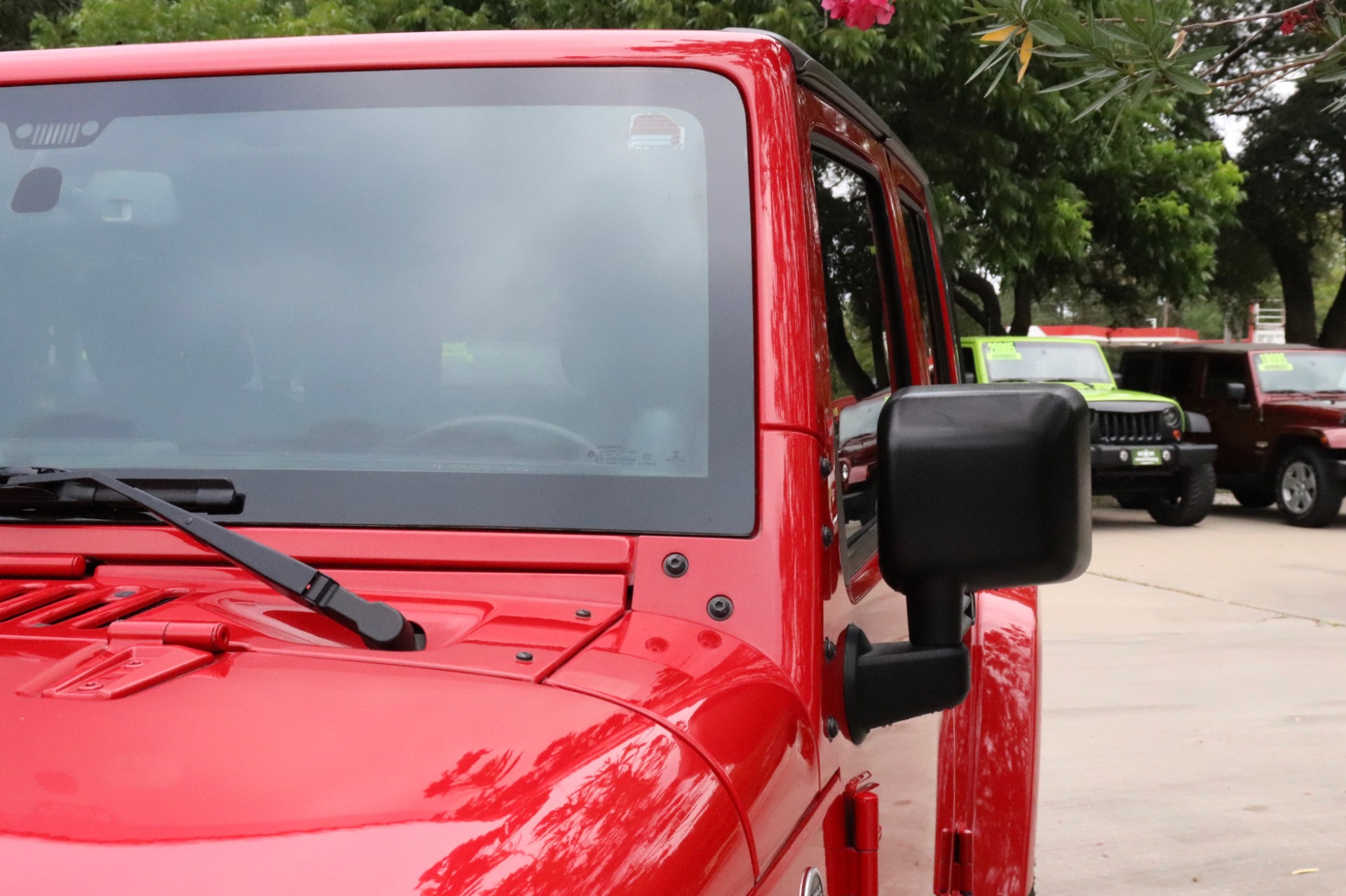 Used-2014-Jeep-Wrangler-Unlimited-Sahara-4WD-4dr-Unlimited-Sahara