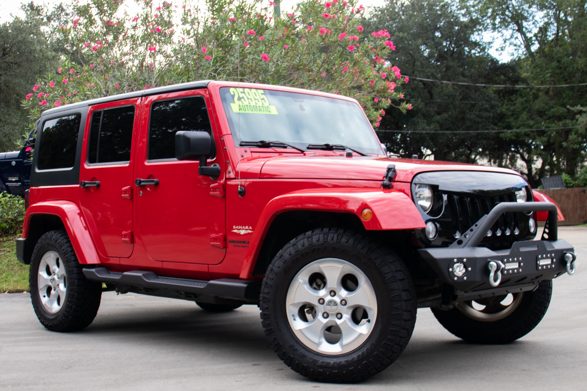 Used-2014-Jeep-Wrangler-Unlimited-Sahara-4WD-4dr-Unlimited-Sahara