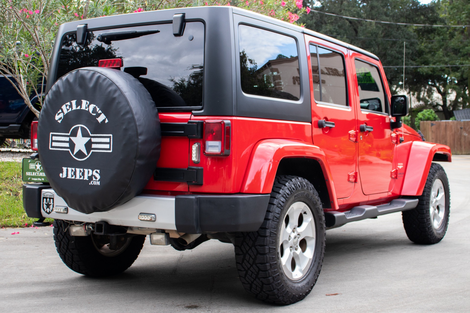 Used-2014-Jeep-Wrangler-Unlimited-Sahara-4WD-4dr-Unlimited-Sahara