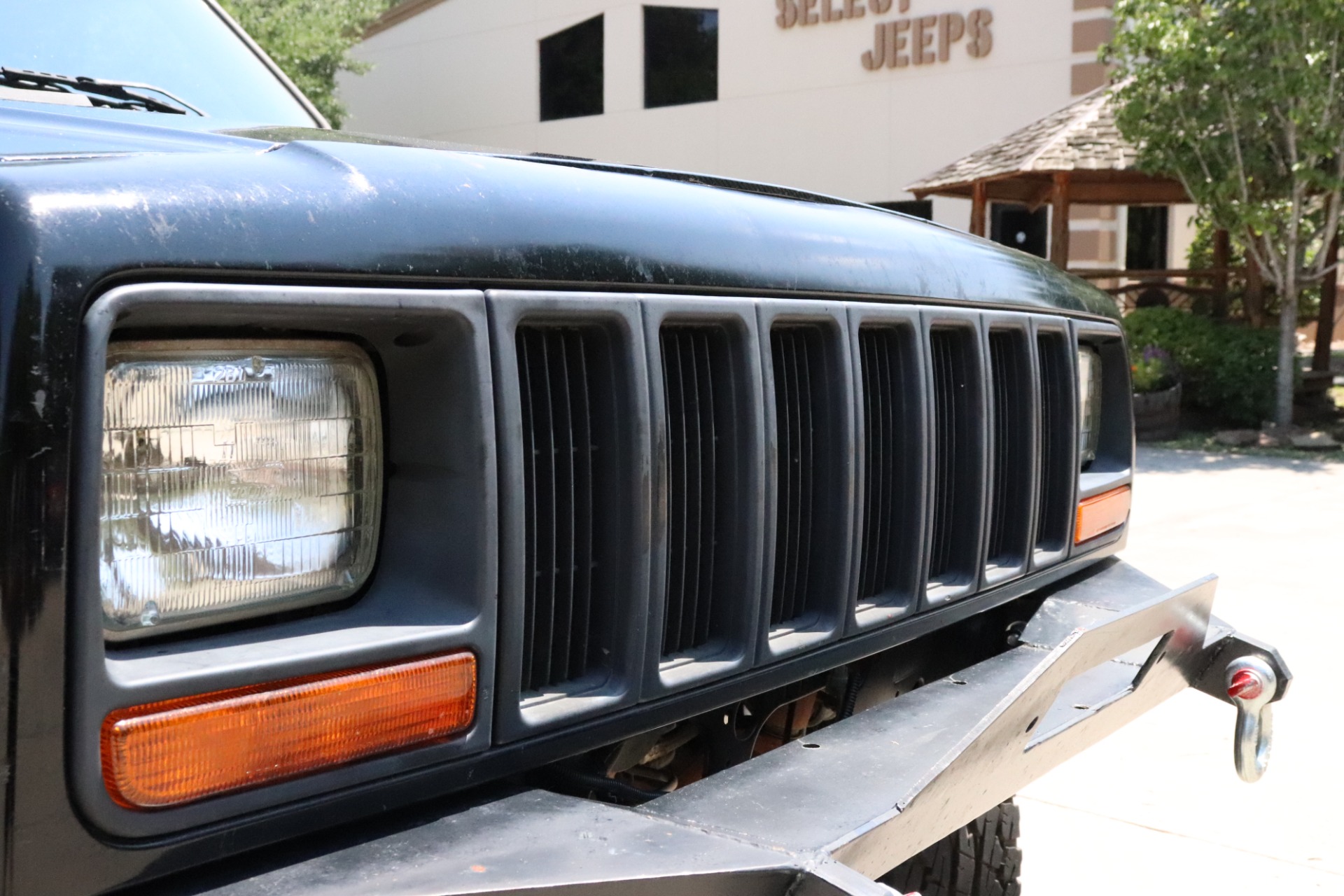 Used-2000-Jeep-Cherokee-2dr-Sport-4WD