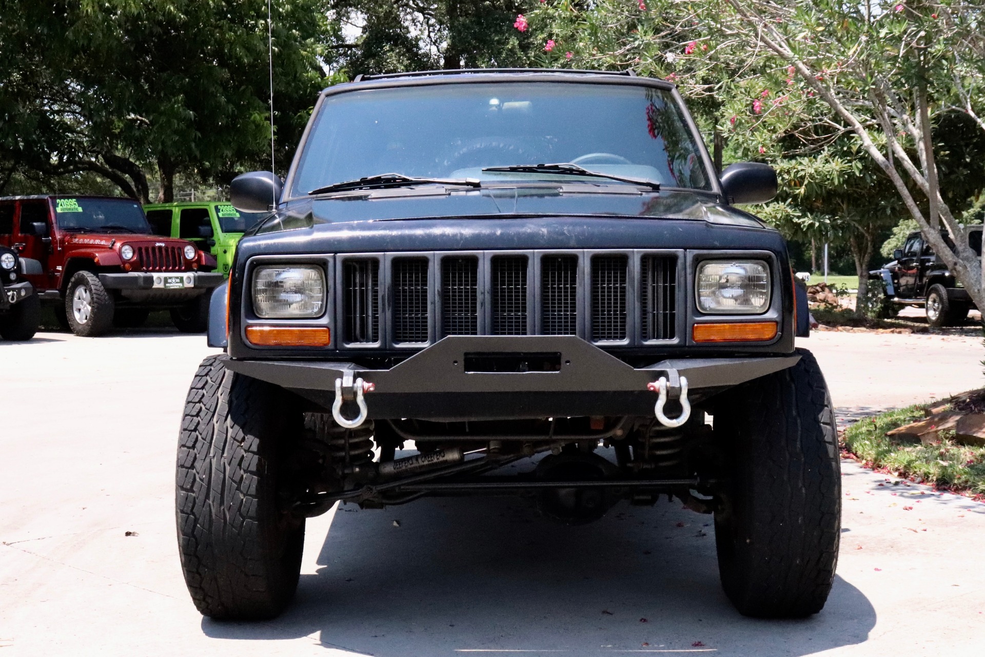 Used-2000-Jeep-Cherokee-2dr-Sport-4WD