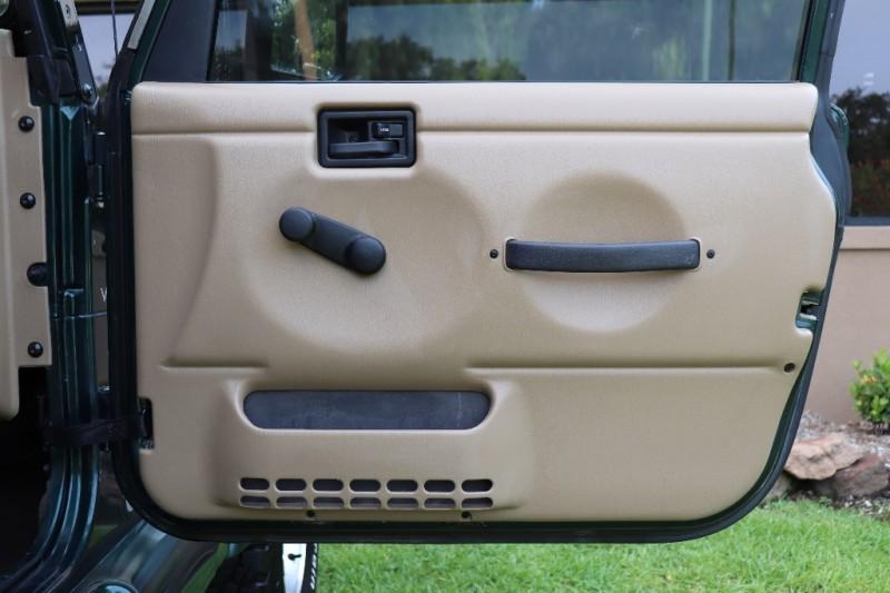 Used-2000-Jeep-Wrangler-2dr-Sahara