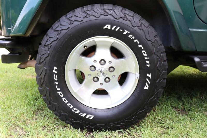 Used-2000-Jeep-Wrangler-2dr-Sahara