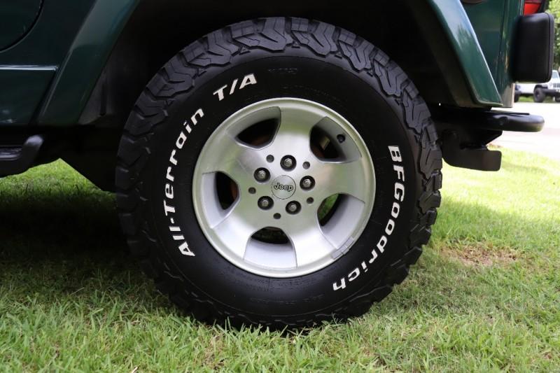 Used-2000-Jeep-Wrangler-2dr-Sahara