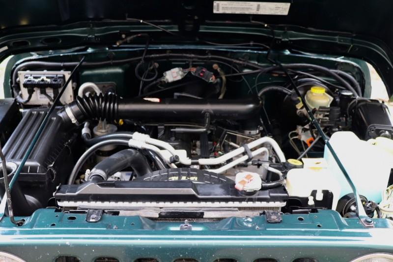 Used-2000-Jeep-Wrangler-2dr-Sahara