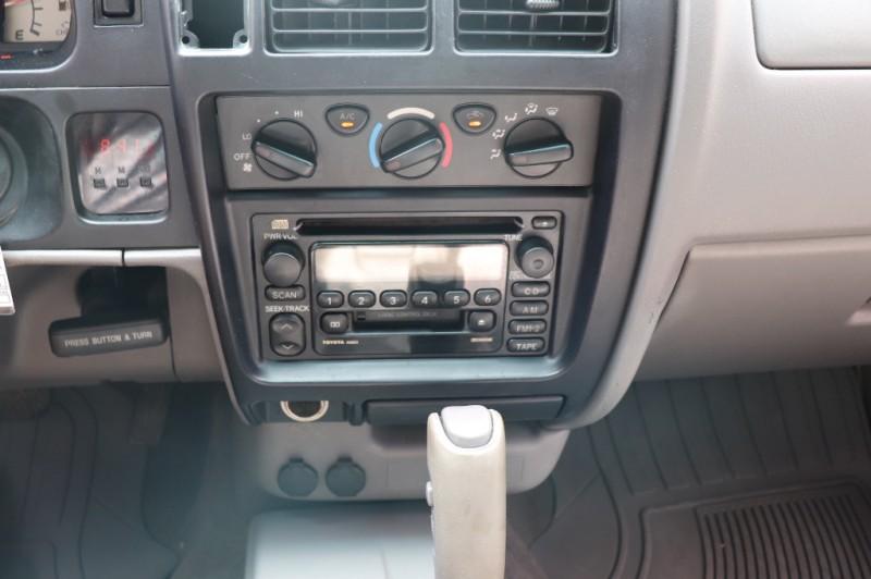 Used-2002-Toyota-Tacoma-DoubleCab-PreRunner-V6-Auto