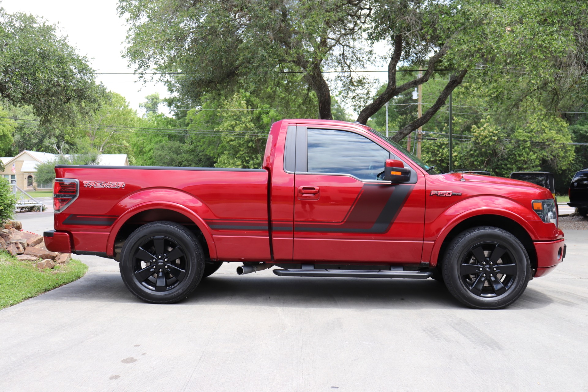 Used-2014-Ford-F-150-2WD-Reg-Cab-126-FX2-Tremor