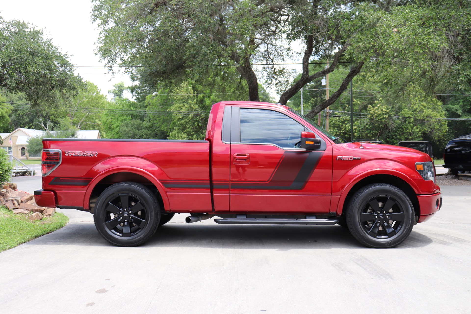 Used-2014-Ford-F-150-2WD-Reg-Cab-126-FX2-Tremor