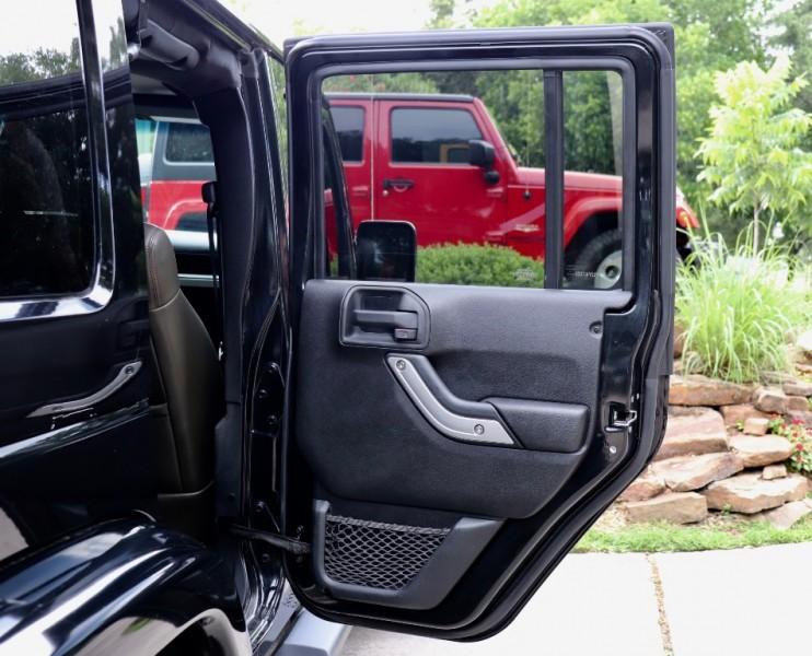 Used-2011-Jeep-Wrangler-Unlimited-4WD-4dr-70th-Anniversary-*Ltd-Avail*