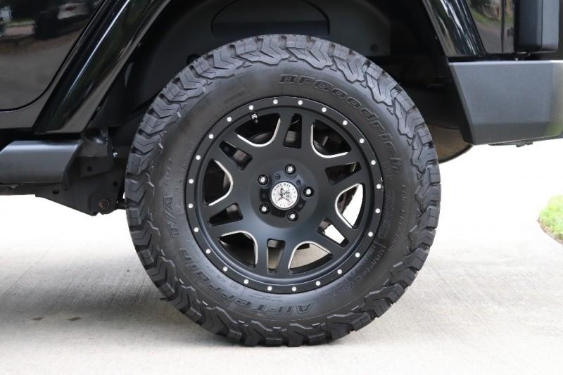 Used-2011-Jeep-Wrangler-Unlimited-4WD-4dr-70th-Anniversary-*Ltd-Avail*