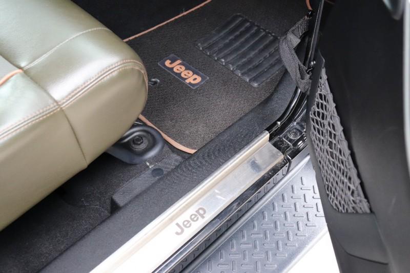 Used-2011-Jeep-Wrangler-Unlimited-4WD-4dr-70th-Anniversary-*Ltd-Avail*