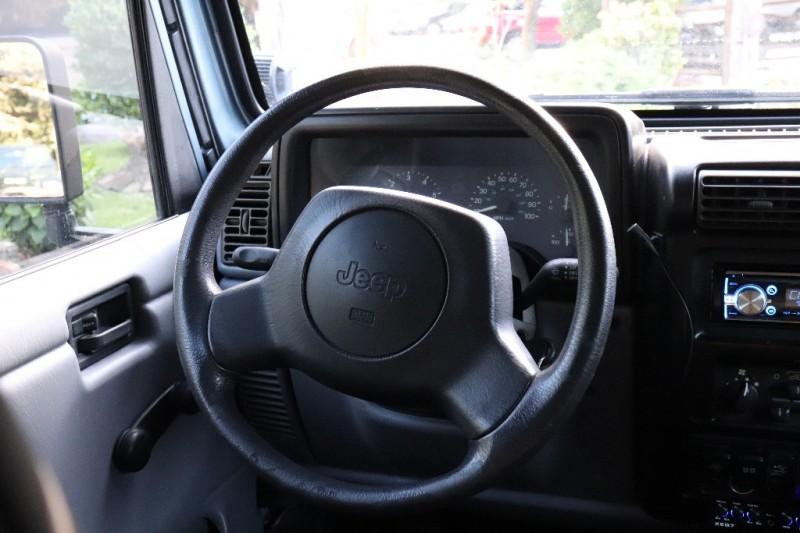 Used-1998-Jeep-Wrangler-2dr-SE
