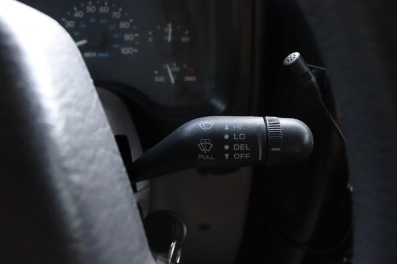 Used-1998-Jeep-Wrangler-2dr-SE