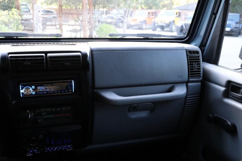 Used-1998-Jeep-Wrangler-2dr-SE