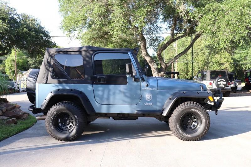 Used-1998-Jeep-Wrangler-2dr-SE