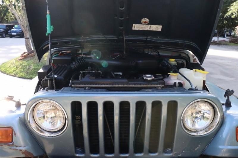Used-1998-Jeep-Wrangler-2dr-SE
