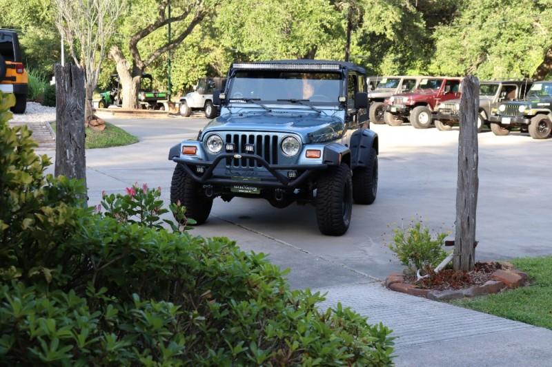 Used-1998-Jeep-Wrangler-2dr-SE