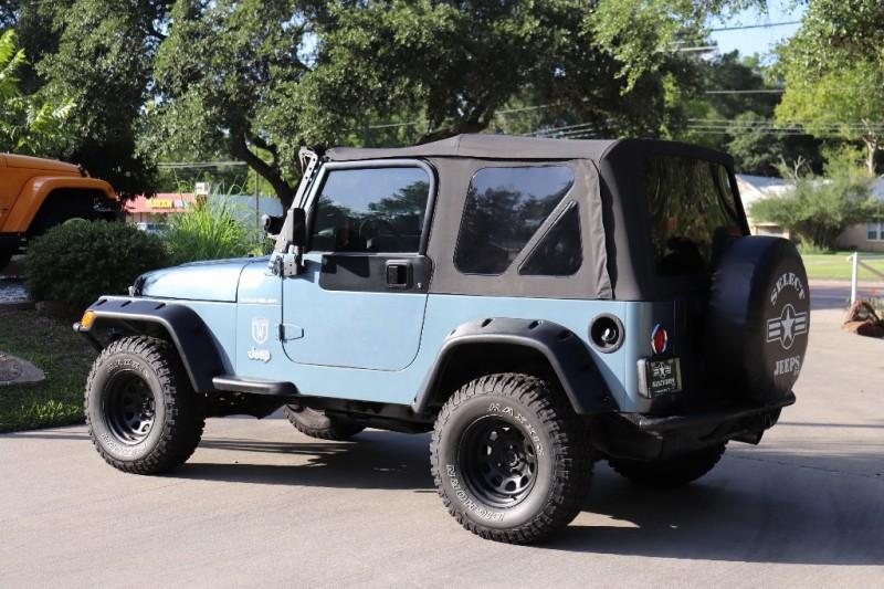 Used-1998-Jeep-Wrangler-2dr-SE