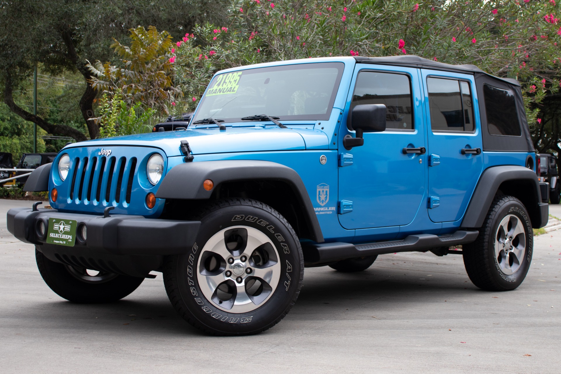 Used-2010-Jeep-Wrangler-Unlimited-4WD-4dr-Sport