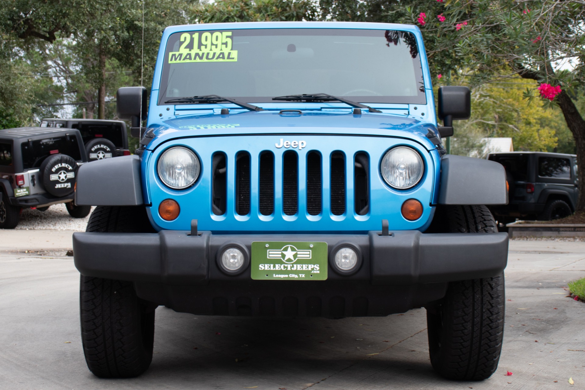 Used-2010-Jeep-Wrangler-Unlimited-4WD-4dr-Sport