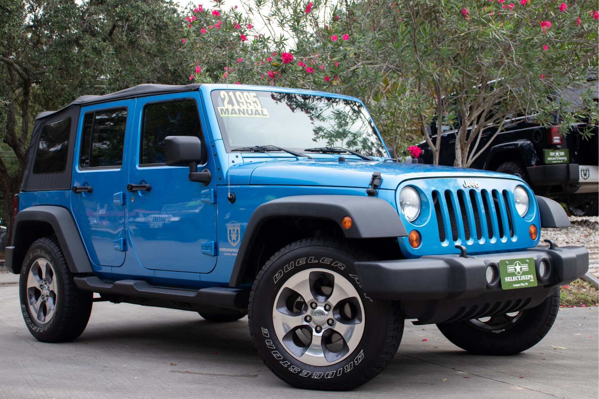 Used-2010-Jeep-Wrangler-Unlimited-4WD-4dr-Sport