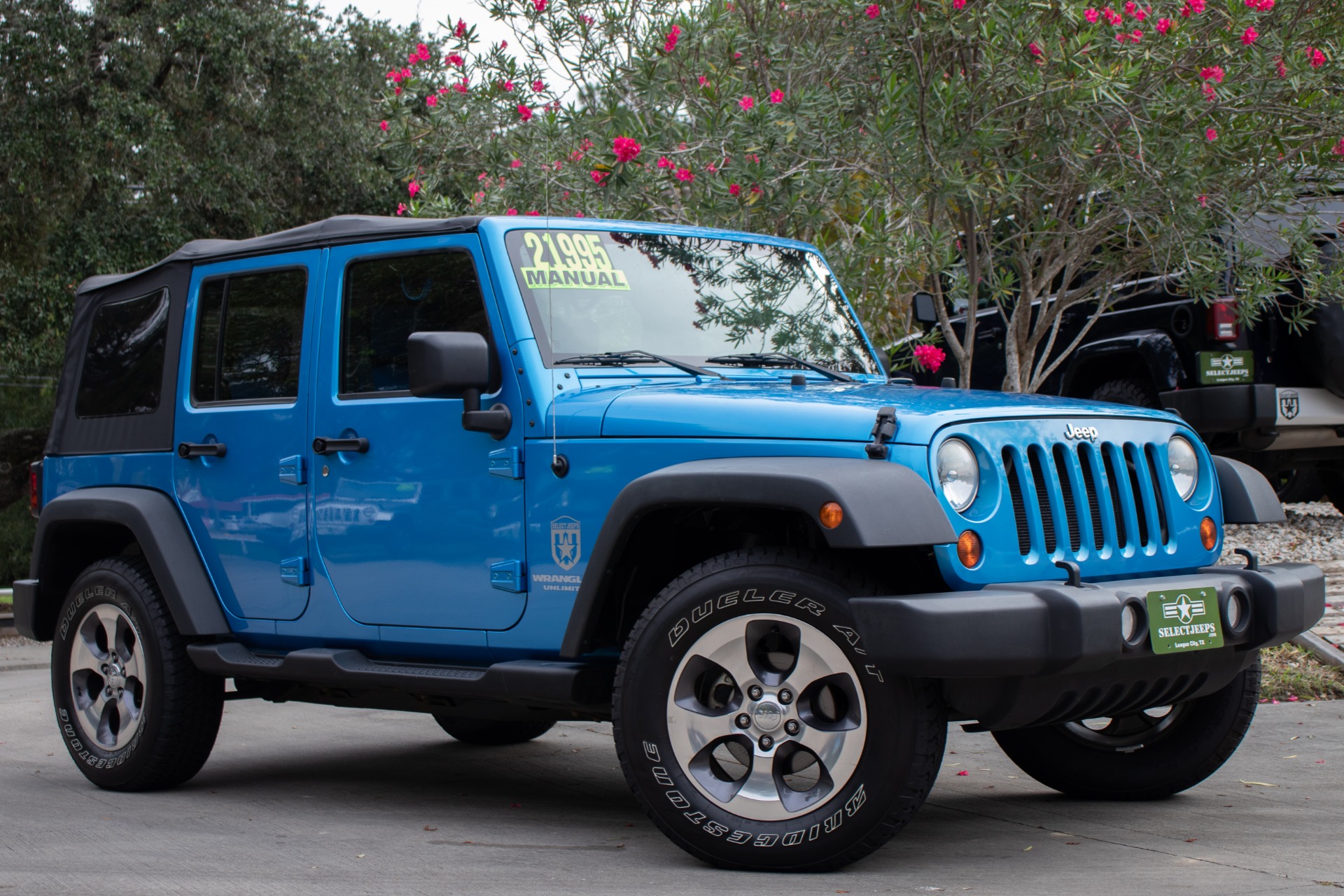 Used-2010-Jeep-Wrangler-Unlimited-4WD-4dr-Sport