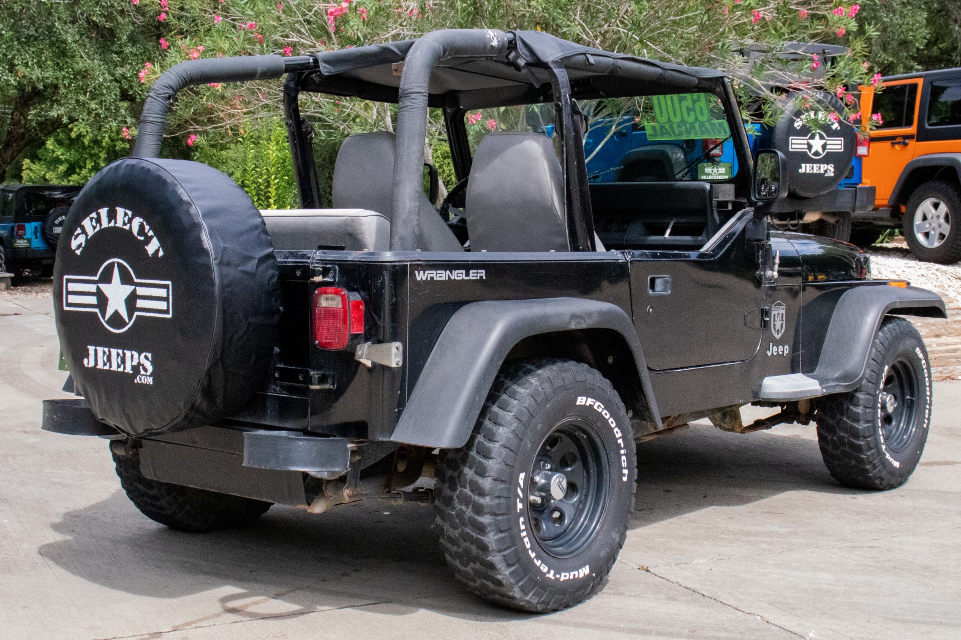 Used-1992-Jeep-Wrangler-2dr-S