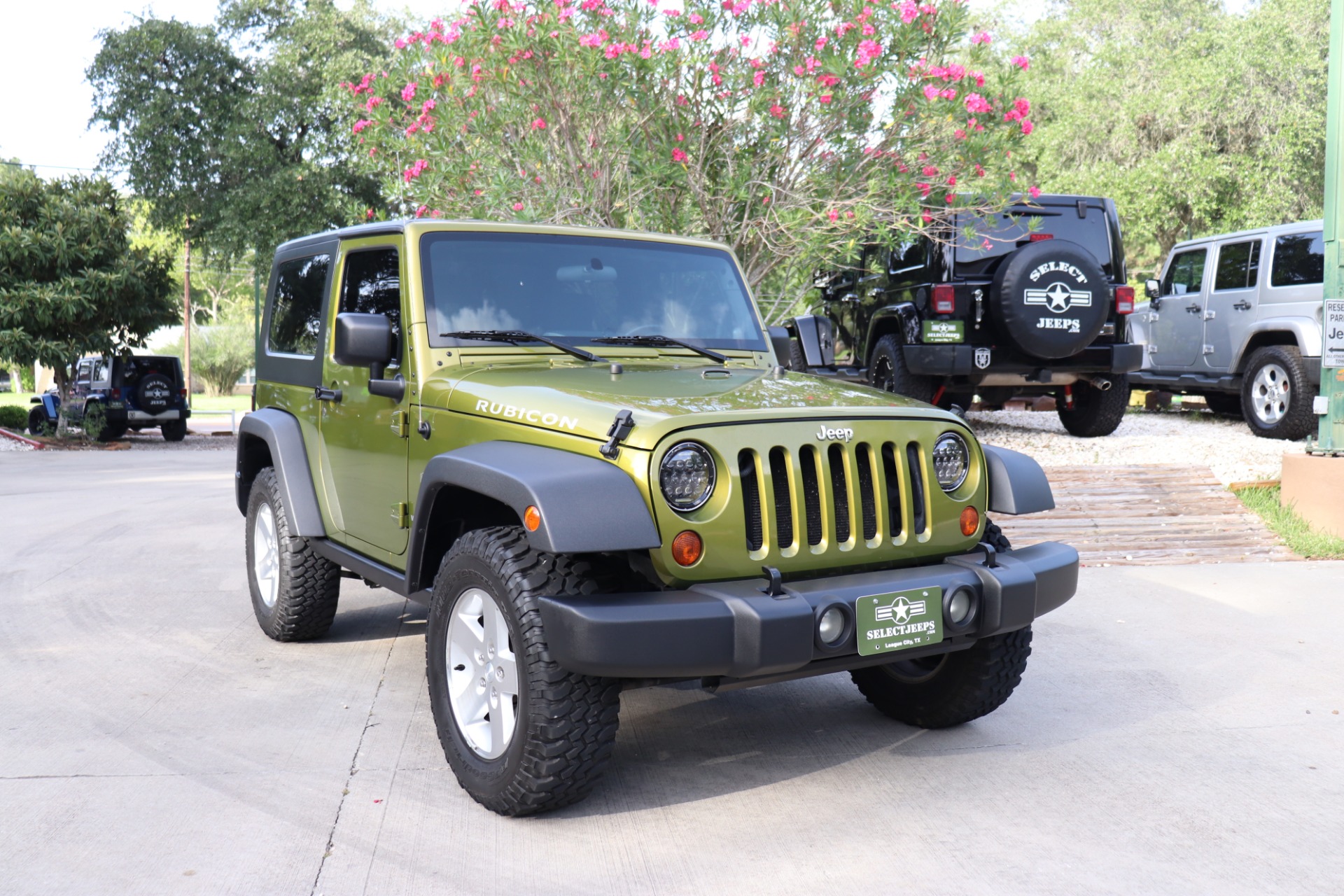 Used-2007-Jeep-Wrangler-Rubicon-4WD-2dr-Rubicon