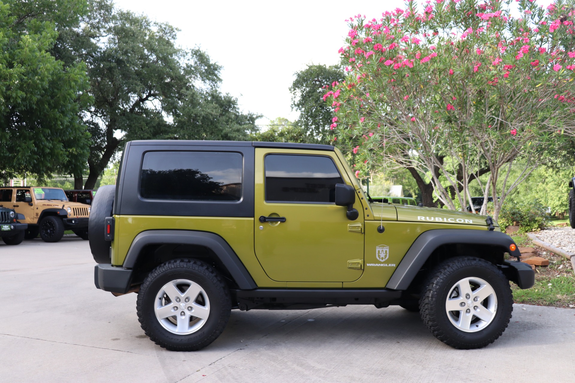 Used-2007-Jeep-Wrangler-Rubicon-4WD-2dr-Rubicon