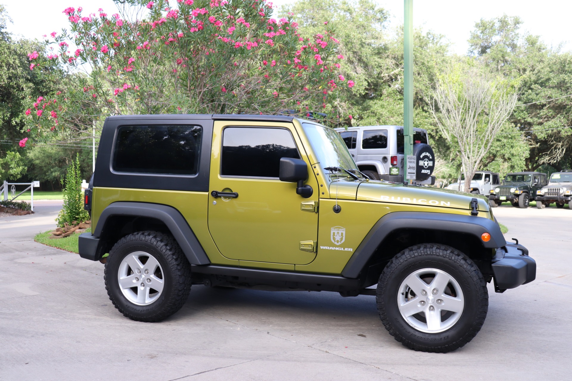 Used-2007-Jeep-Wrangler-Rubicon-4WD-2dr-Rubicon