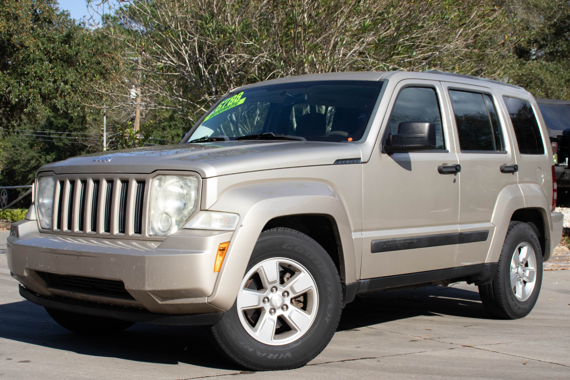 Used-2011-Jeep-Liberty-Sport