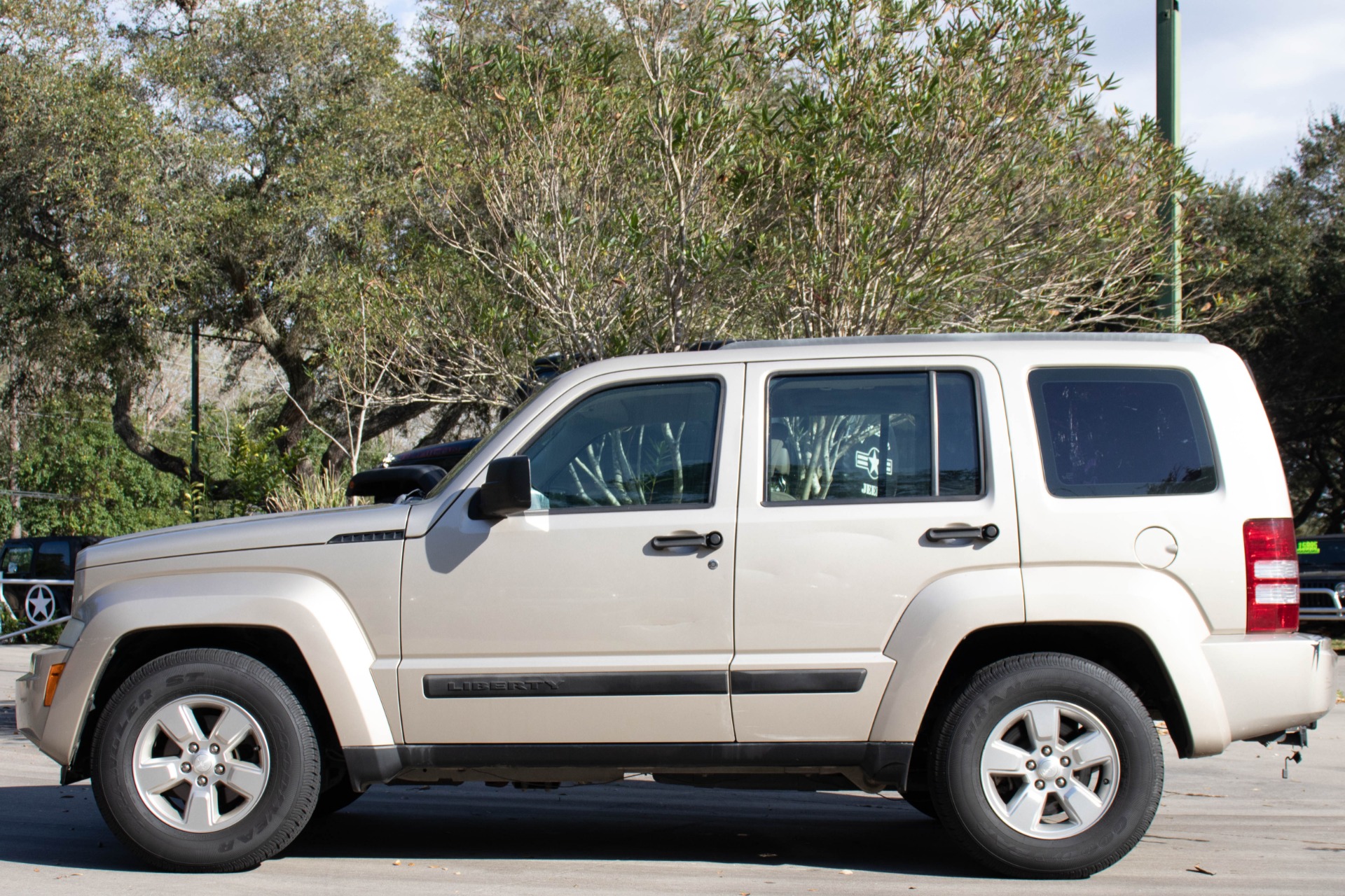 Used-2011-Jeep-Liberty-Sport