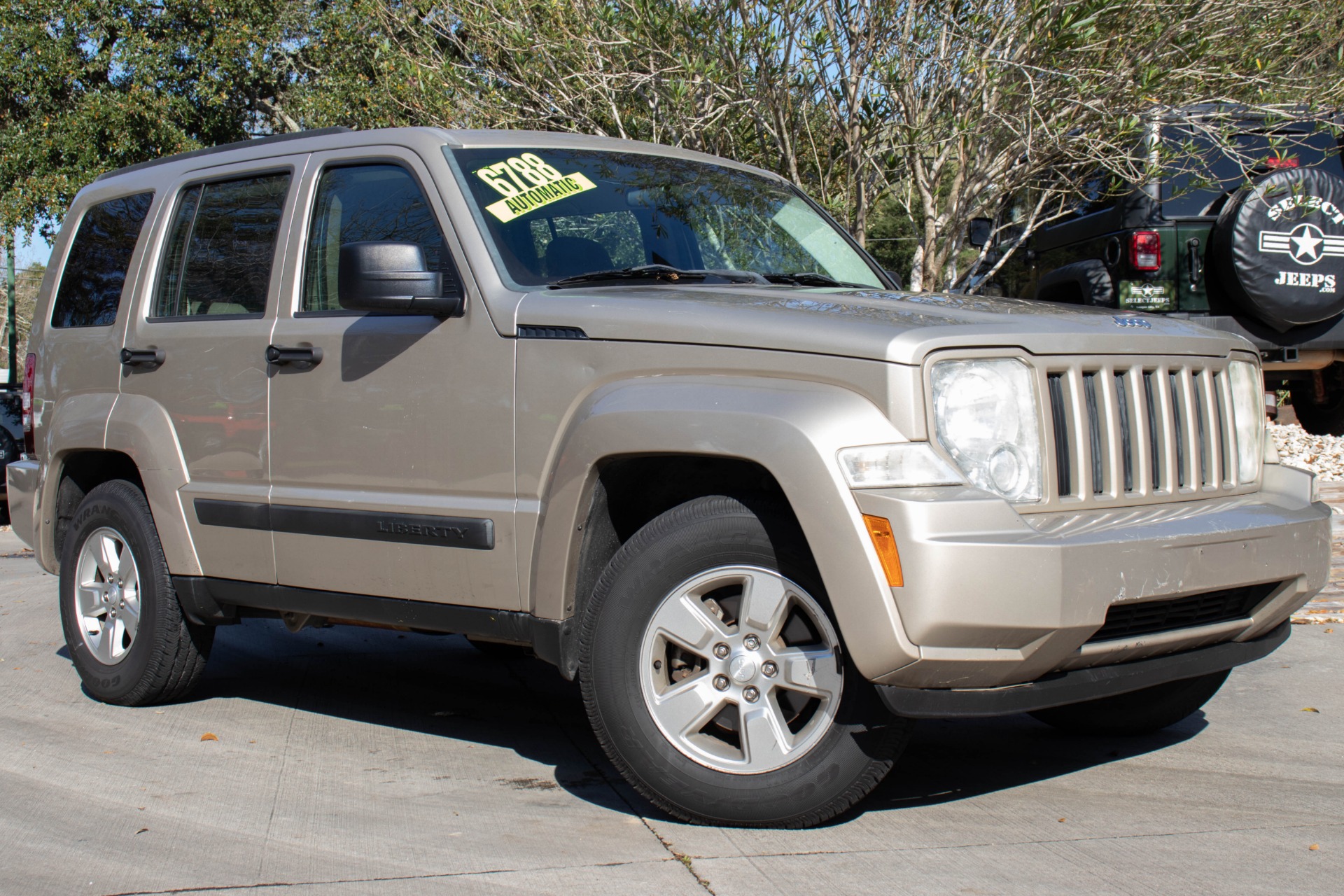 Used-2011-Jeep-Liberty-Sport