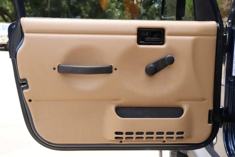Used-2001-Jeep-Wrangler-2dr-Sport