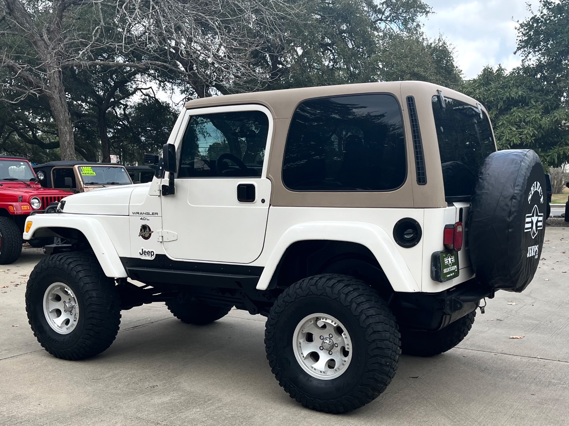 Used-2001-Jeep-Wrangler-2dr-Sahara