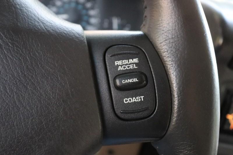 Used-2000-Jeep-Wrangler-2dr-Sport