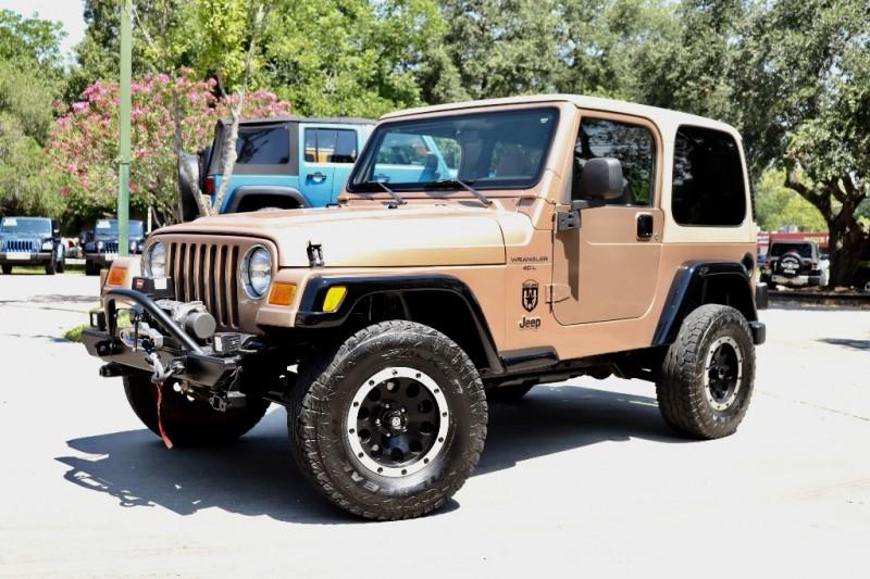 Used-2000-Jeep-Wrangler-2dr-Sport