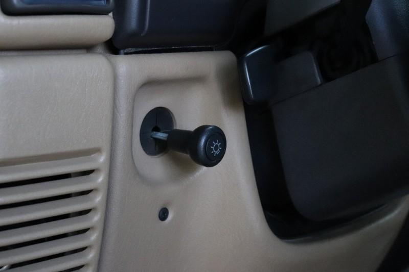 Used-2000-Jeep-Wrangler-2dr-Sport